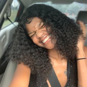 Meet your Posher, Petrina